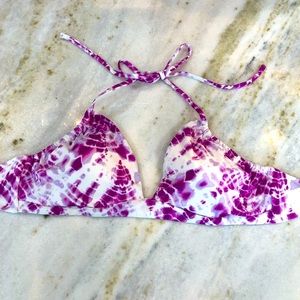 Victoria’s Secret halter bikini top. Size XL. Great condition. Purple, lavender